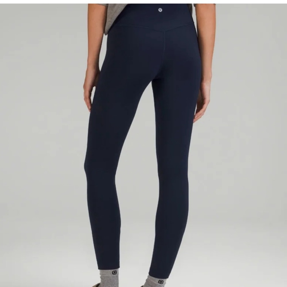 Lululemon align pants 25’ size 8 True Navy